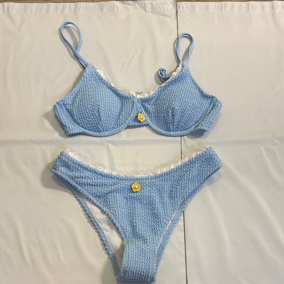Textured Two Piece Bikini with Lace Light Blue Sz XS - Picture 1 of 8